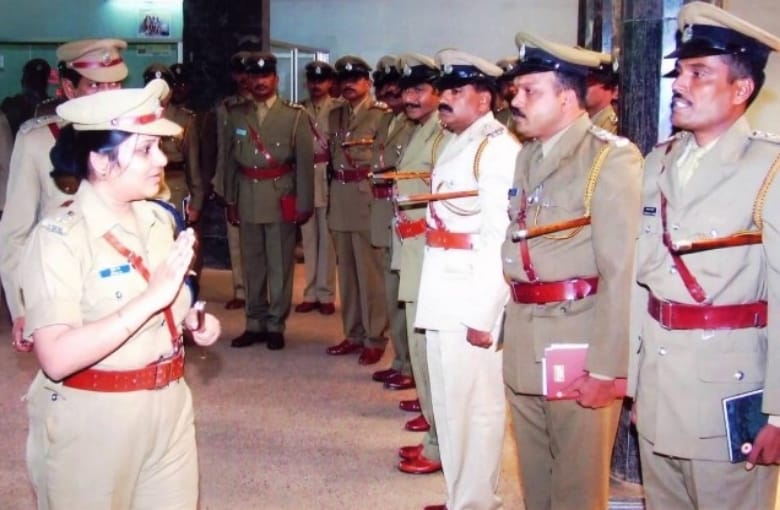 DIG D roopa who took step against sasikala was in news many times for strict actions