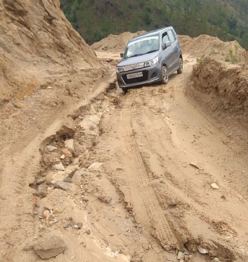Dhaulchina-Diyari motorway not open even after ten days