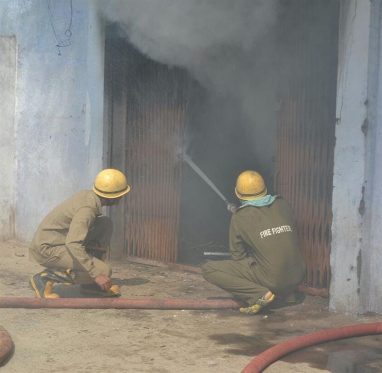 Security questions in banks on fire hathras
