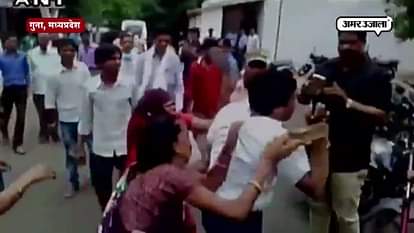  A LAWYER BEATEN BY WOMEN DUE TO ALIGATION OF SEXUAL HARRASMENT IN MADHYA PRADESH