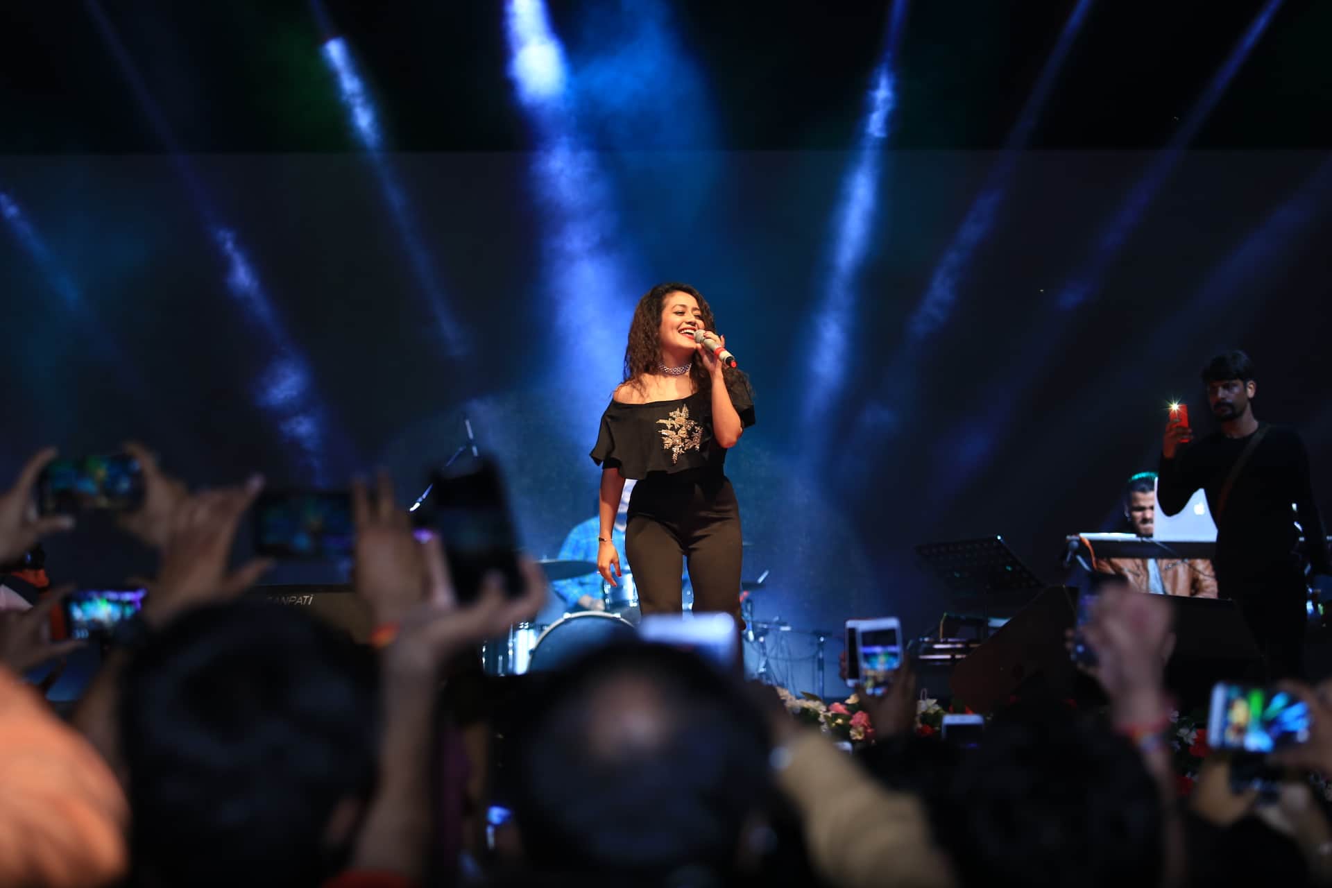 neha kakkar open name of her boyfriend