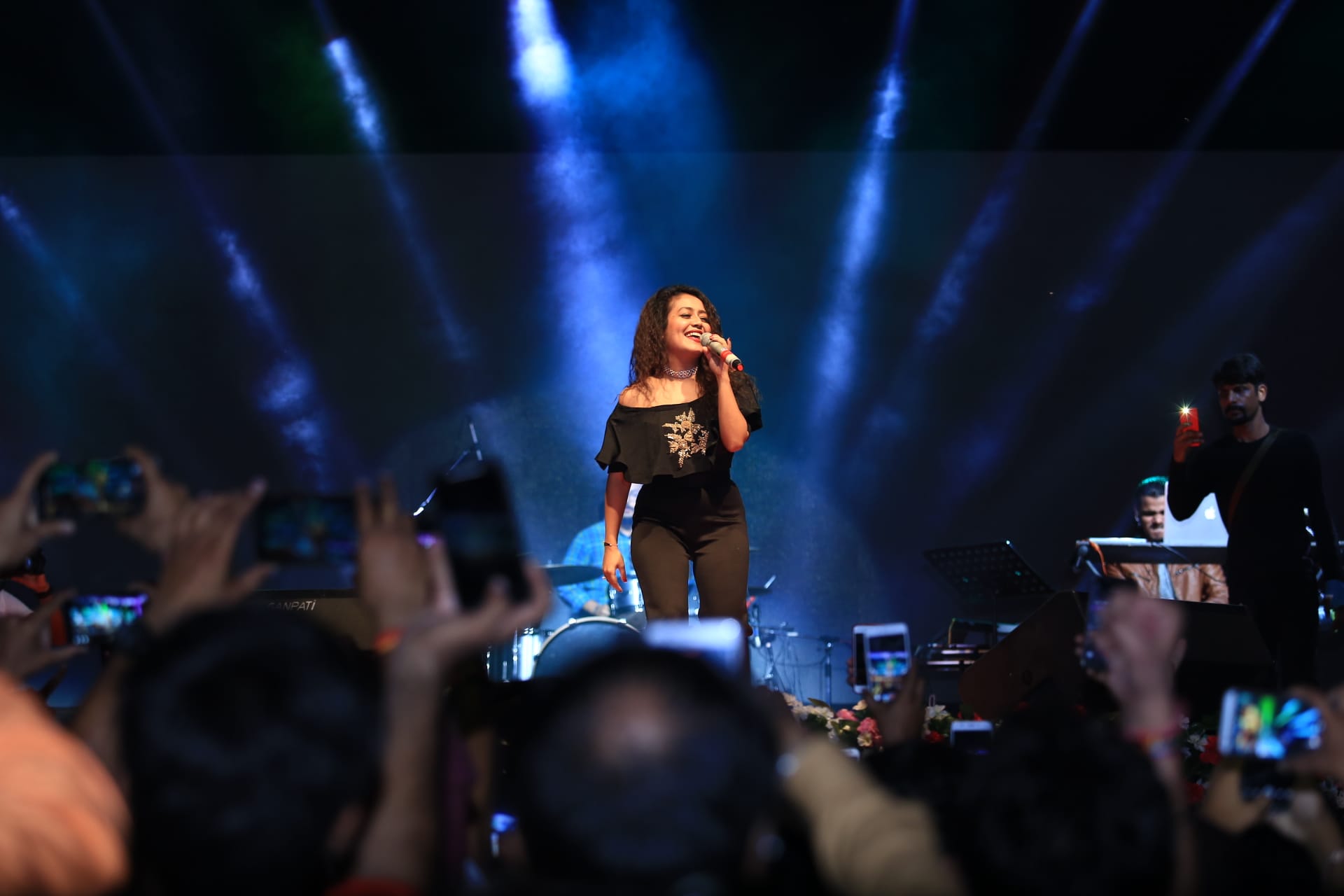 neha kakkar concert organized in jaipur 