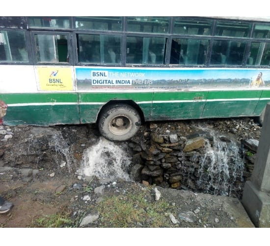 Himachal Pradesh heavy rain cause damage in chamba