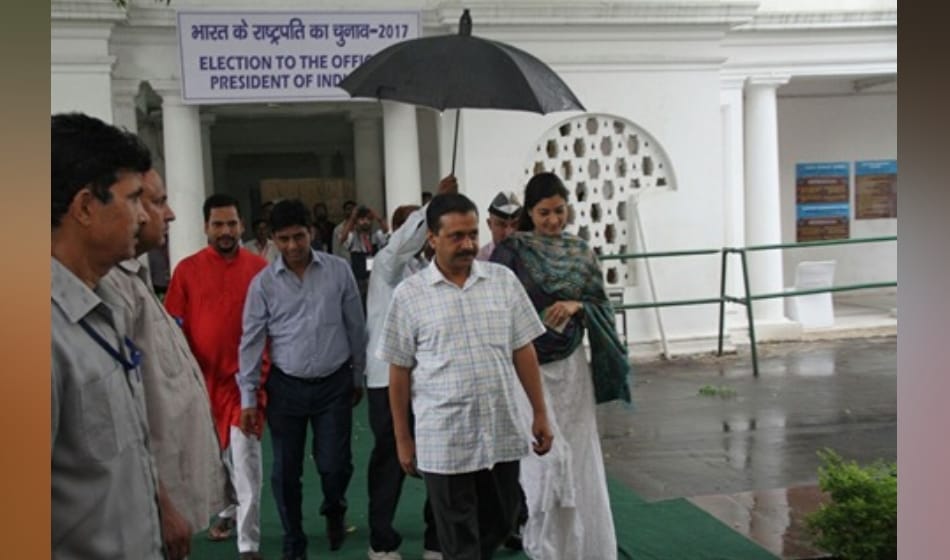 kejriwal stand on president election seemed to change before voting