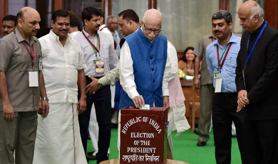 presedential election 2017 voting pictures from narendra modi to kejriwal all vote for new president