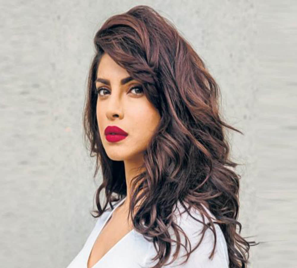 priyanka chopra to produce and star the biopic film of kalpana chawla