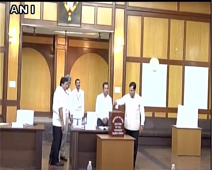 Presidential Election 2017: Cm's Of different States cast their vote 