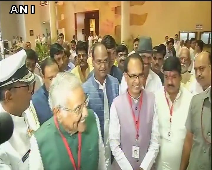 Presidential Election 2017: Cm's Of different States cast their vote 