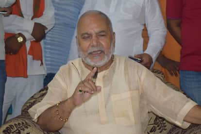 पूर्व केंद्रीय गृहराज्यमंत्री स्वामी चिन्मयानंद