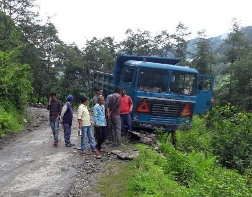 miracle save labour to fall in valley with truck 