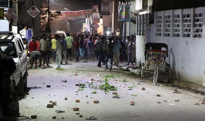 varanasi heavy chaos in two community for cow dispute