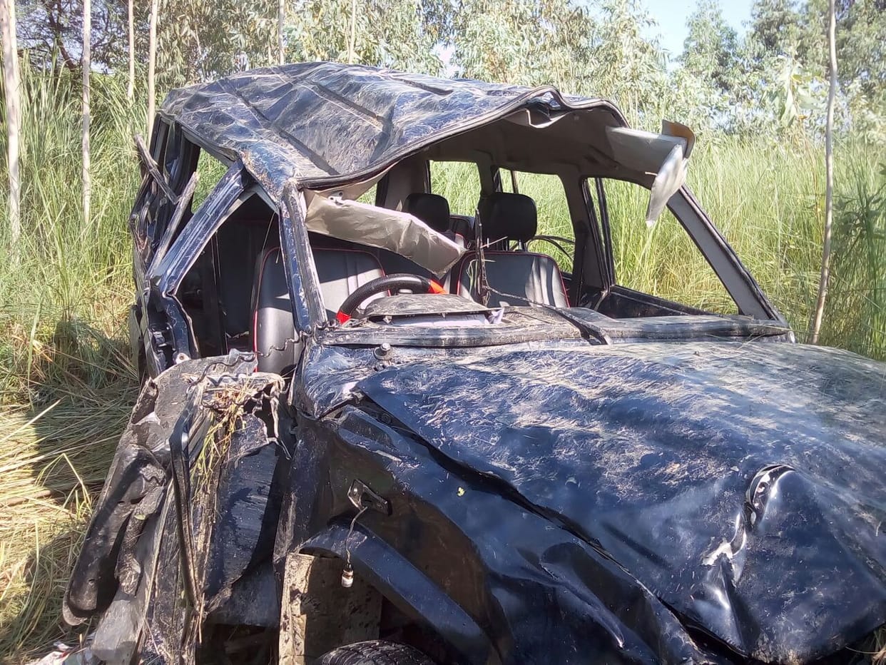 police vehicle hit by a truck in early morning hours In bahraich