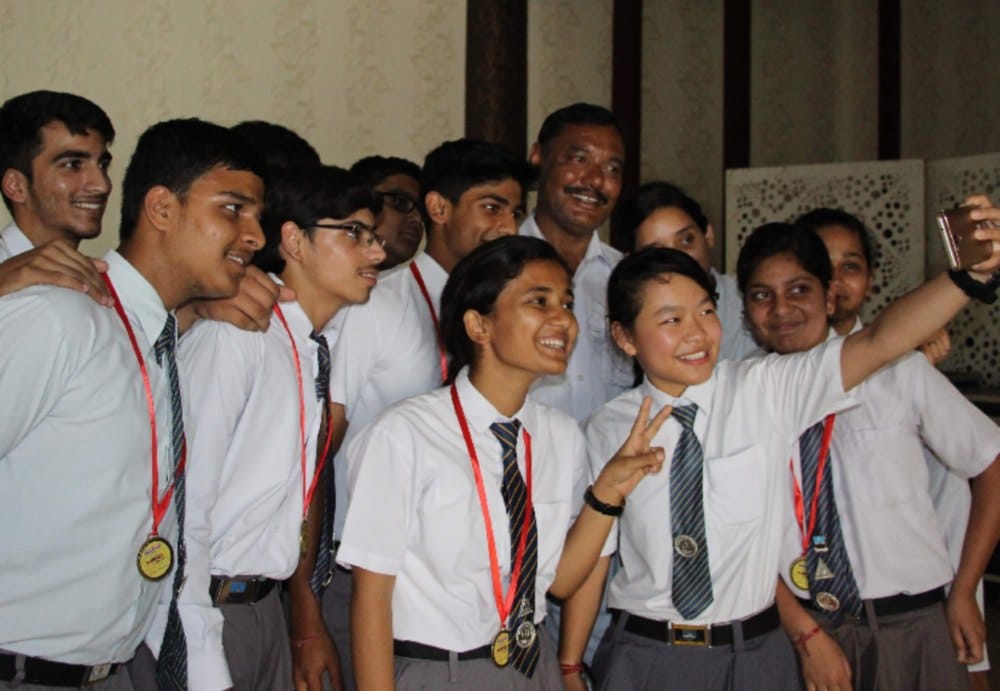  toppers given tips to brillant students in amarujala dehradun program