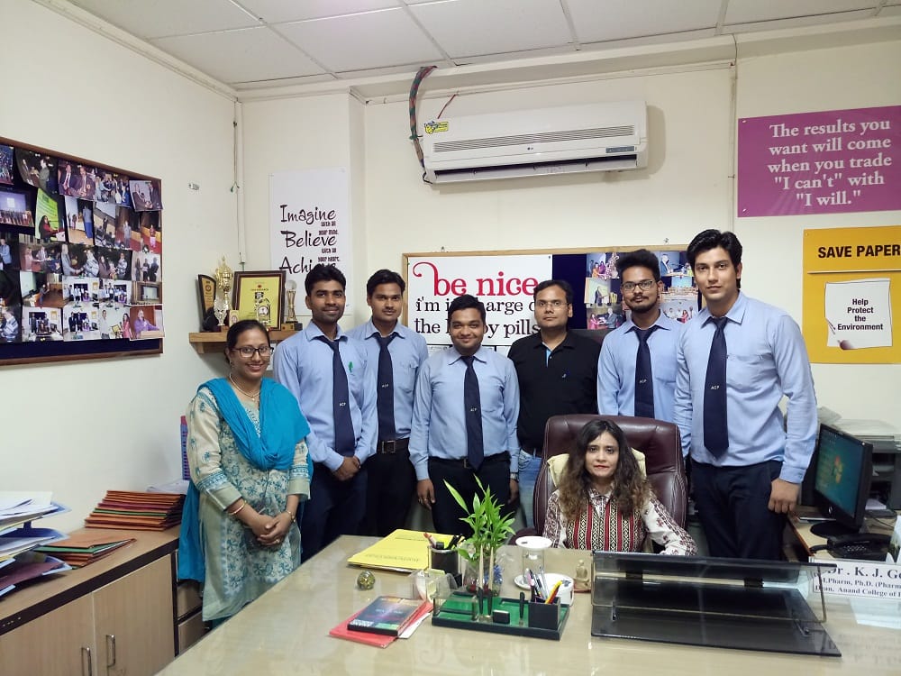 six Pharmacy students of Anand College in Agra gets   placement in multinational companies