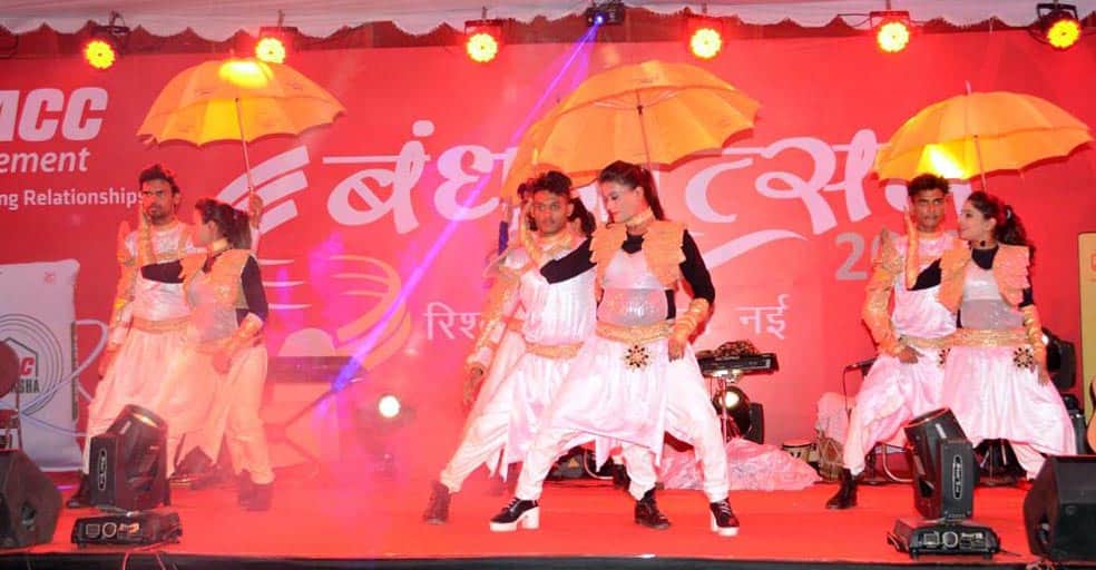 bhojpuri music and  western dance  in varanasi 