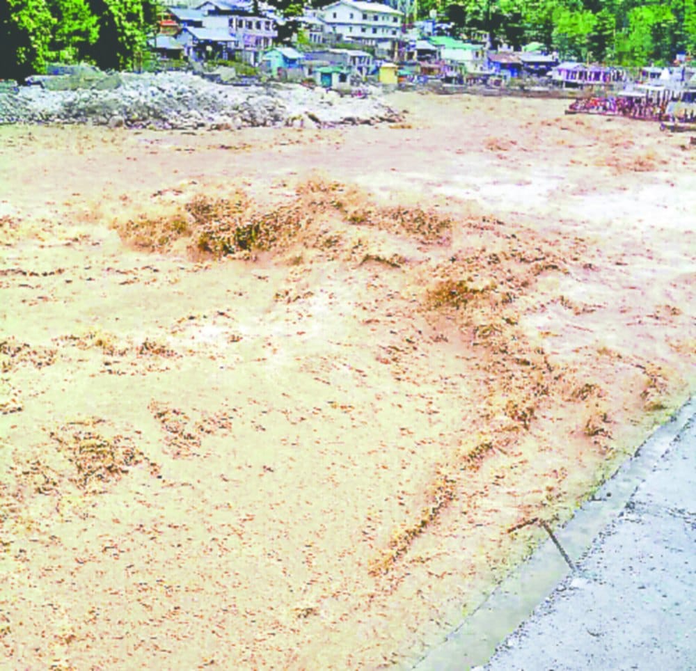 gomukh left side fallen after landslide