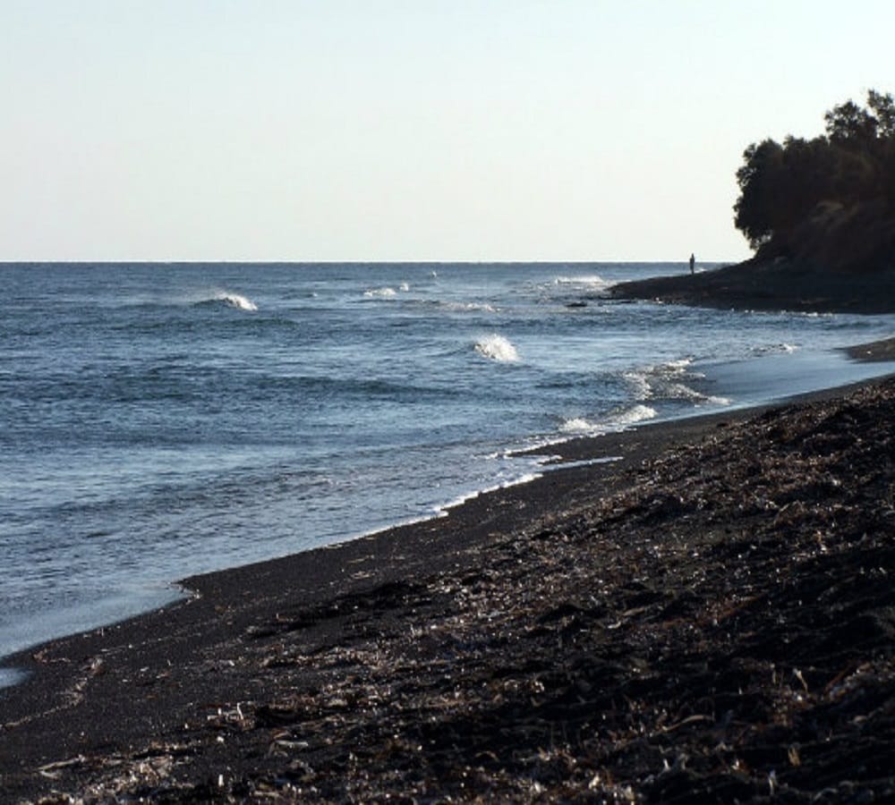 Know everything about Gujarat Dumas beach super