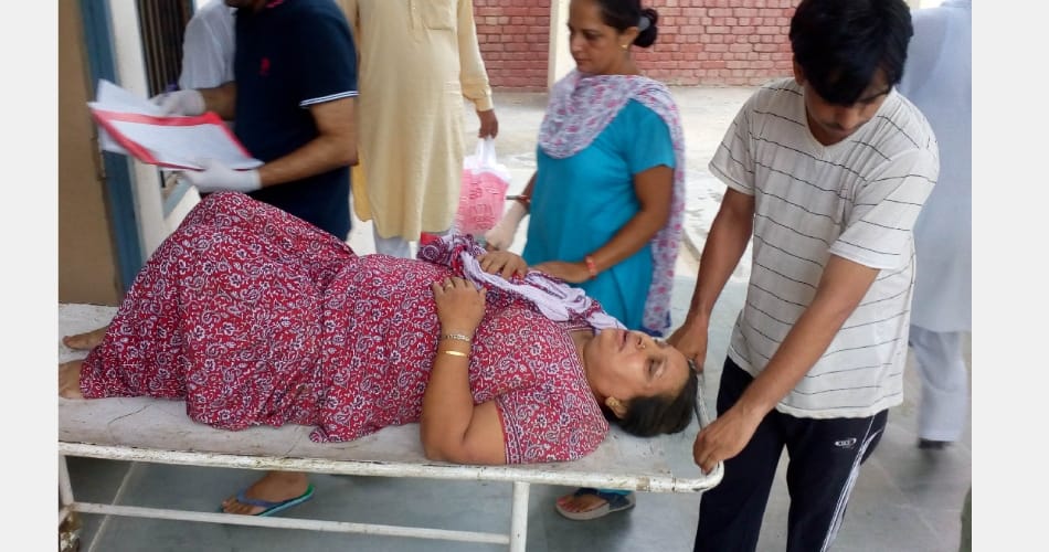 Pilgrims bus accident on National highway, one death