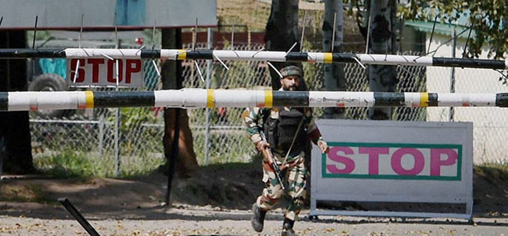Army officer of Rashtriya Rifles shot dead by a jawan in Uri sector