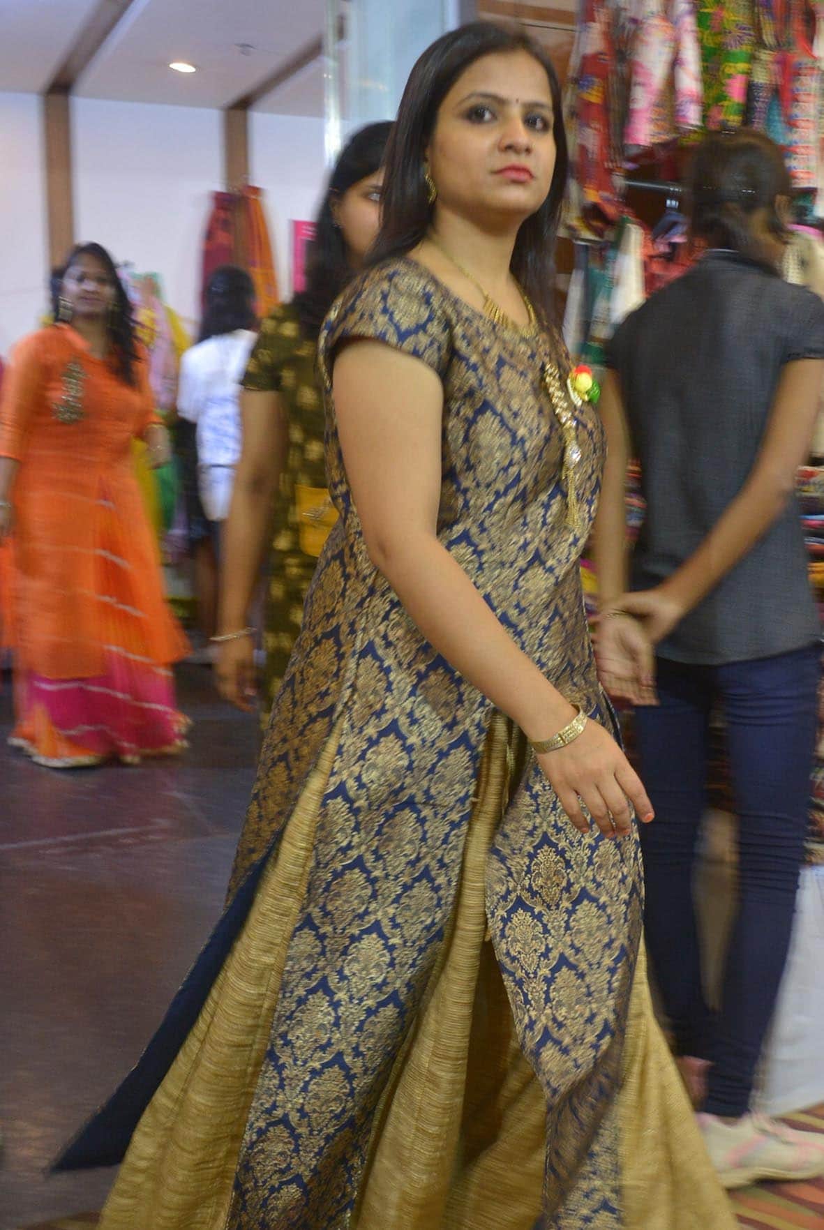 kurti with skirt fashion trend in varanasi