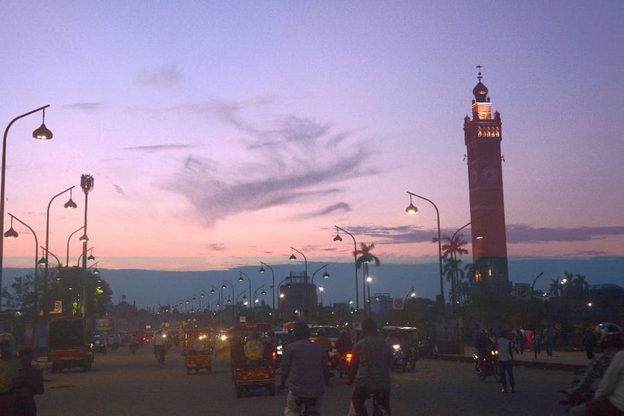 Pics of old Lucknow.