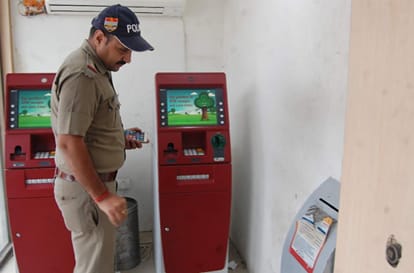 theft money from boy in haridwar 