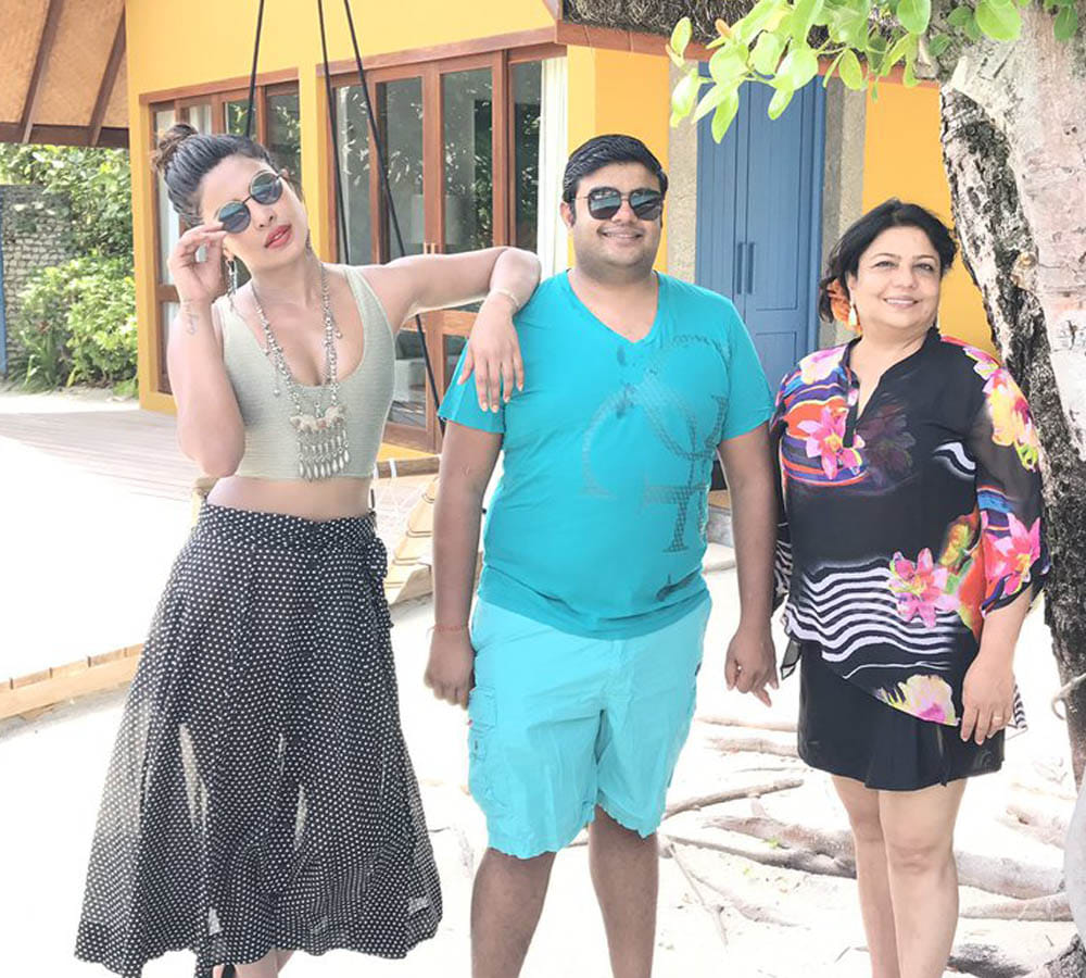 Priyanka Chopra's mother Madhu Chopra bold photos, Priyanka Chopra birthday in Maldives