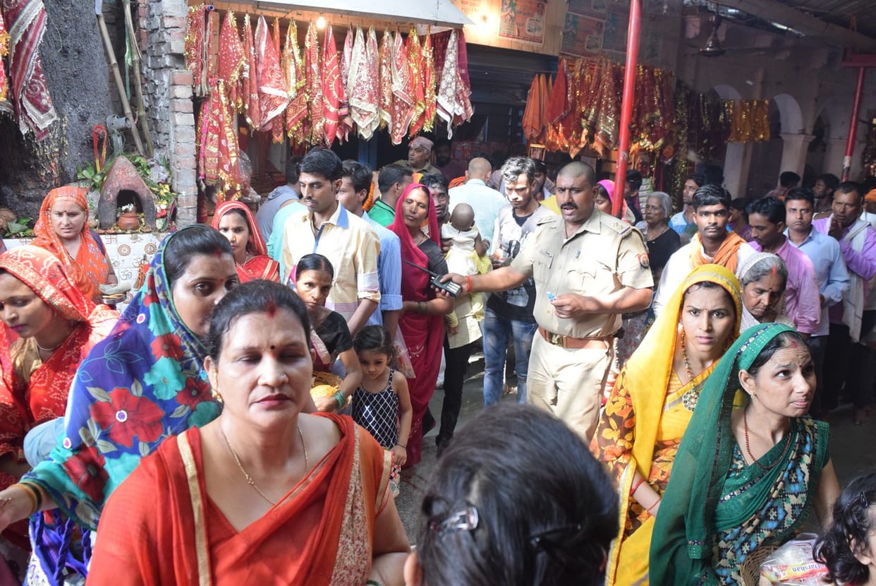 Devotees for Jalabhishek