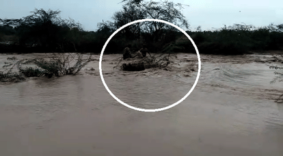Villagers did rescue, rescued bike riders
