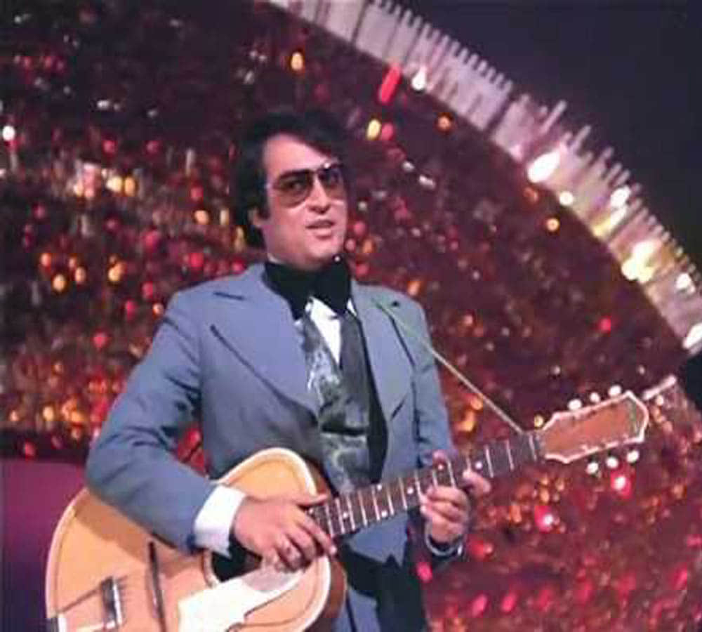 hum kisise kum naheen actor tariq khan leave film industry and now doing jon in a company