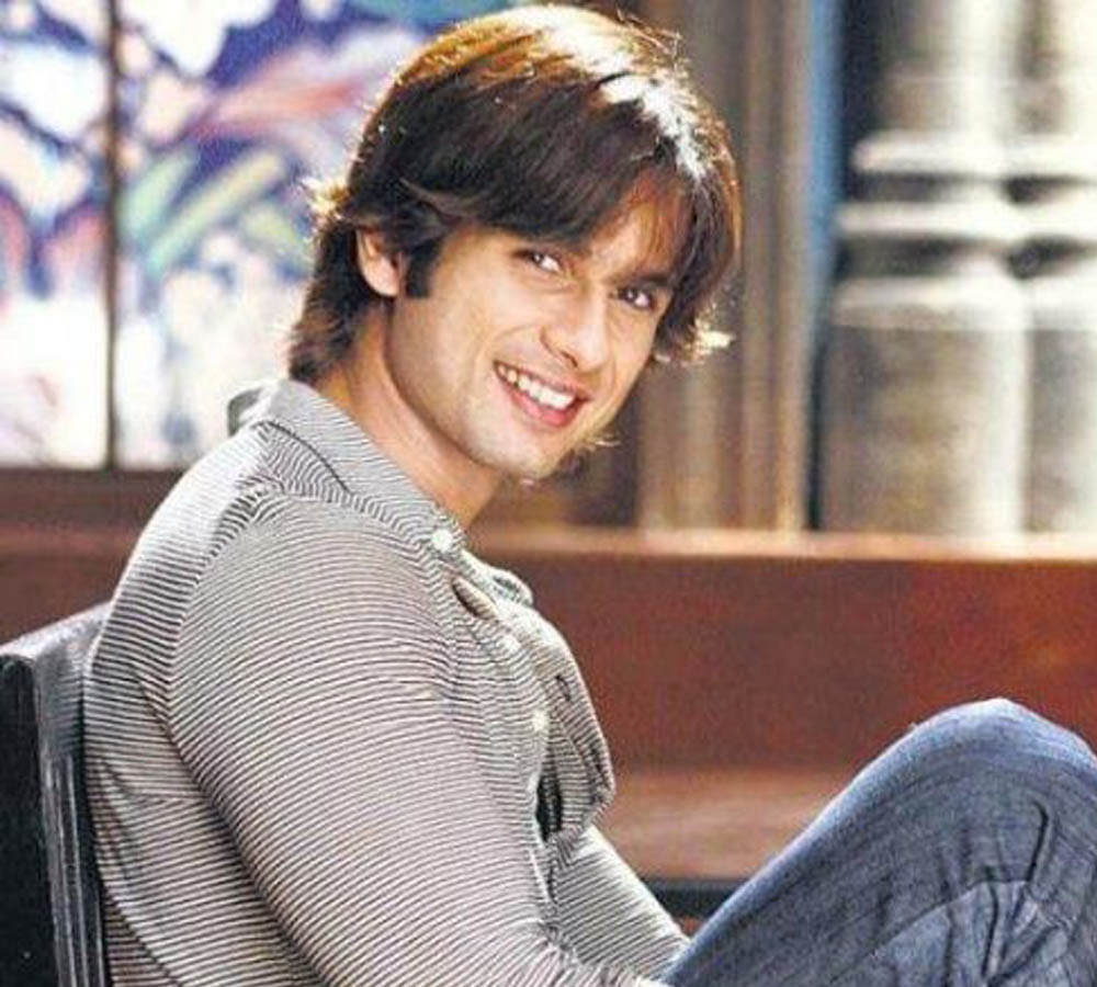 Late actor Raaj Kumar's daughter Vastavikta Pandit claimed to be Shahid Kapoor's wife