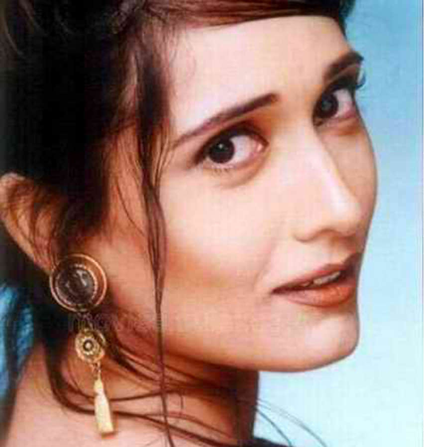 vastavikta pandit famous as a shahid kapoor stalker she is only a struggler in bollywood