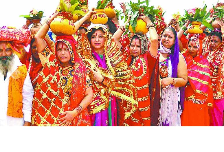 shivalayas crowded on ocassion of sawan first monday