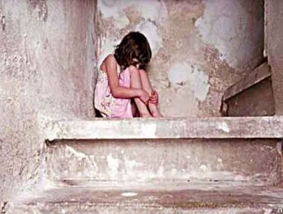 Seven-year-old girl was raped by 10-year-old boy in azamgarh