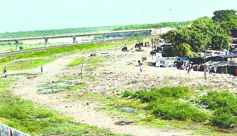 Toilets made of yard for goods train