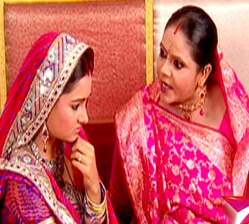 New trend says before matching couples horoscope it is necessary to match saas bahu kundli