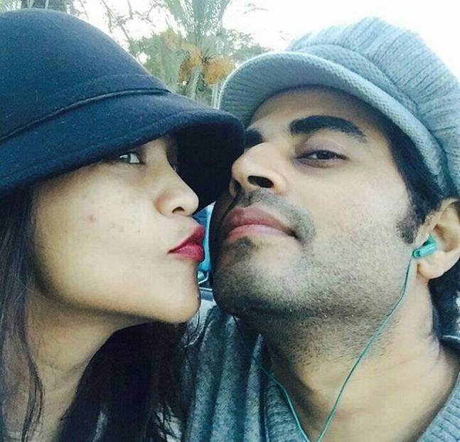 TV actress Amrapali Gupta lip lock pictures gone viral