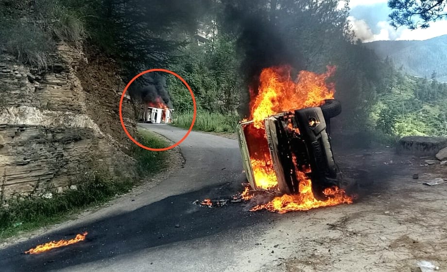 People set fire in Kotkhai Police Station.