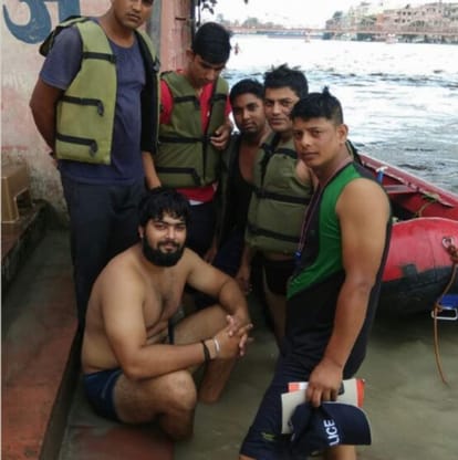 three kanwar dead and one rescue in ganga