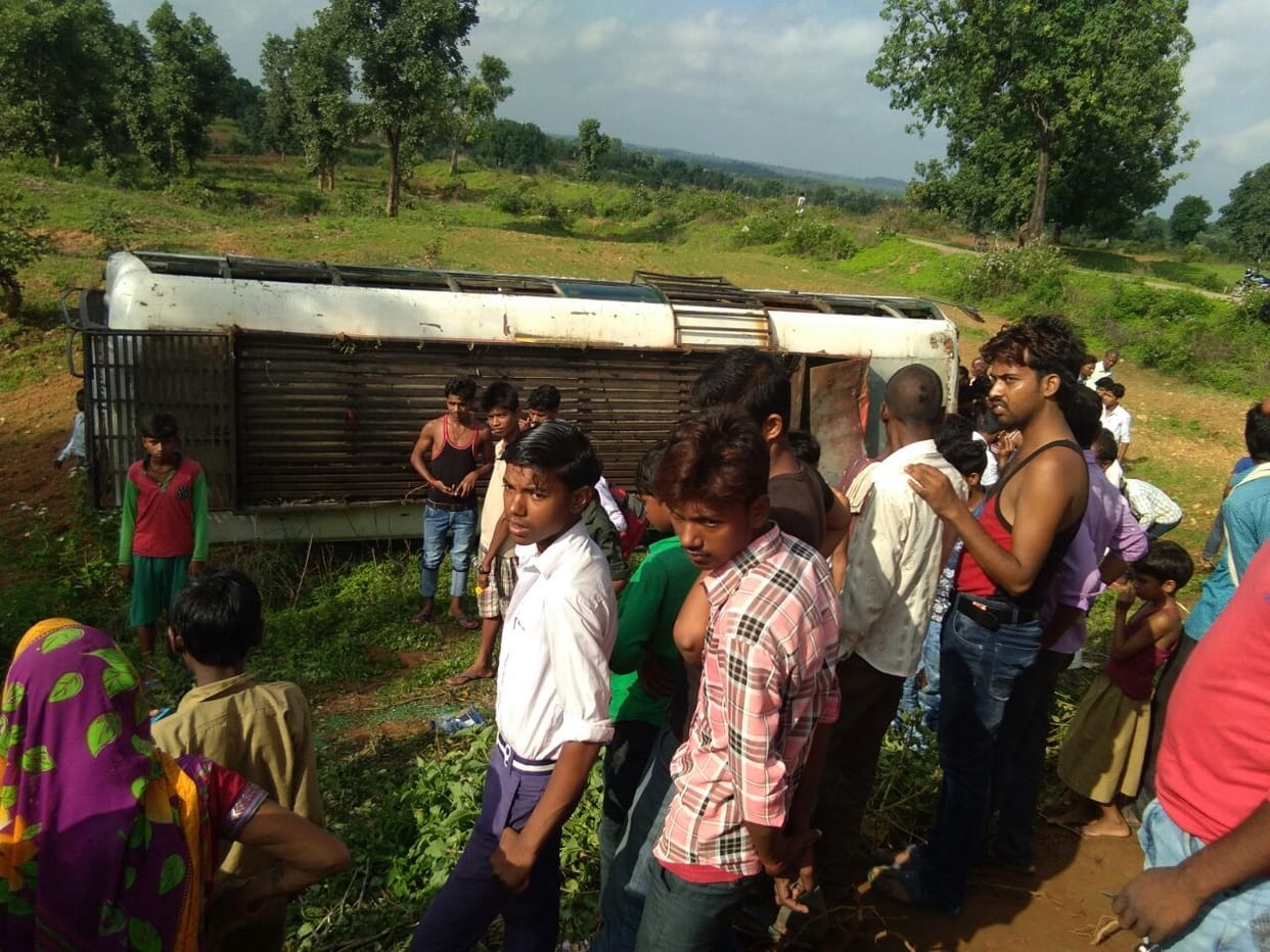 Sonbhadra Bus accident one death, 36 wounded