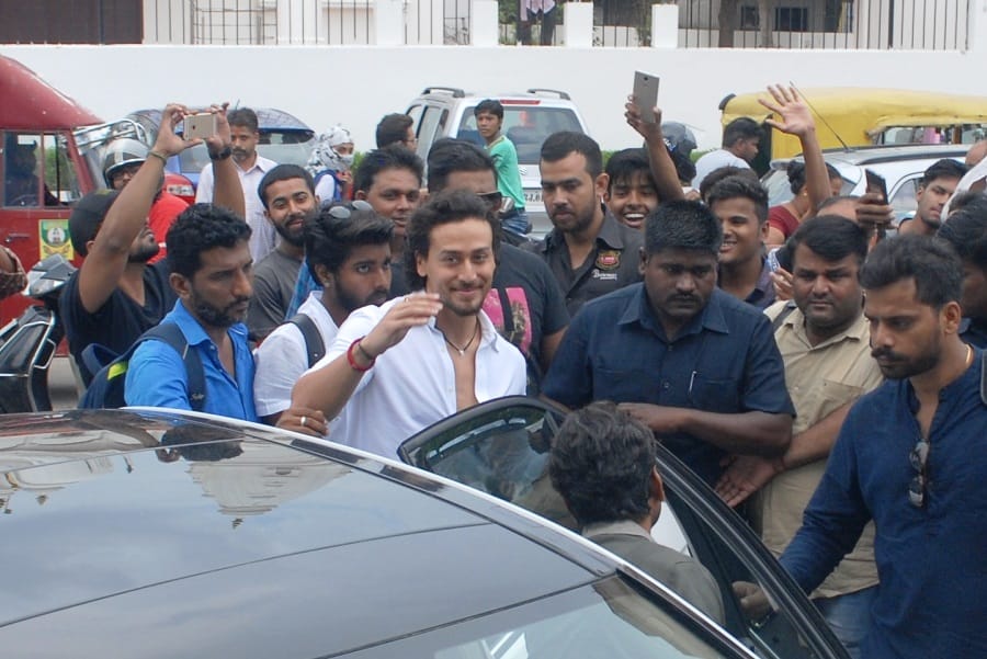 star cast of movie  Munna Michael meets fans in jaipur 
