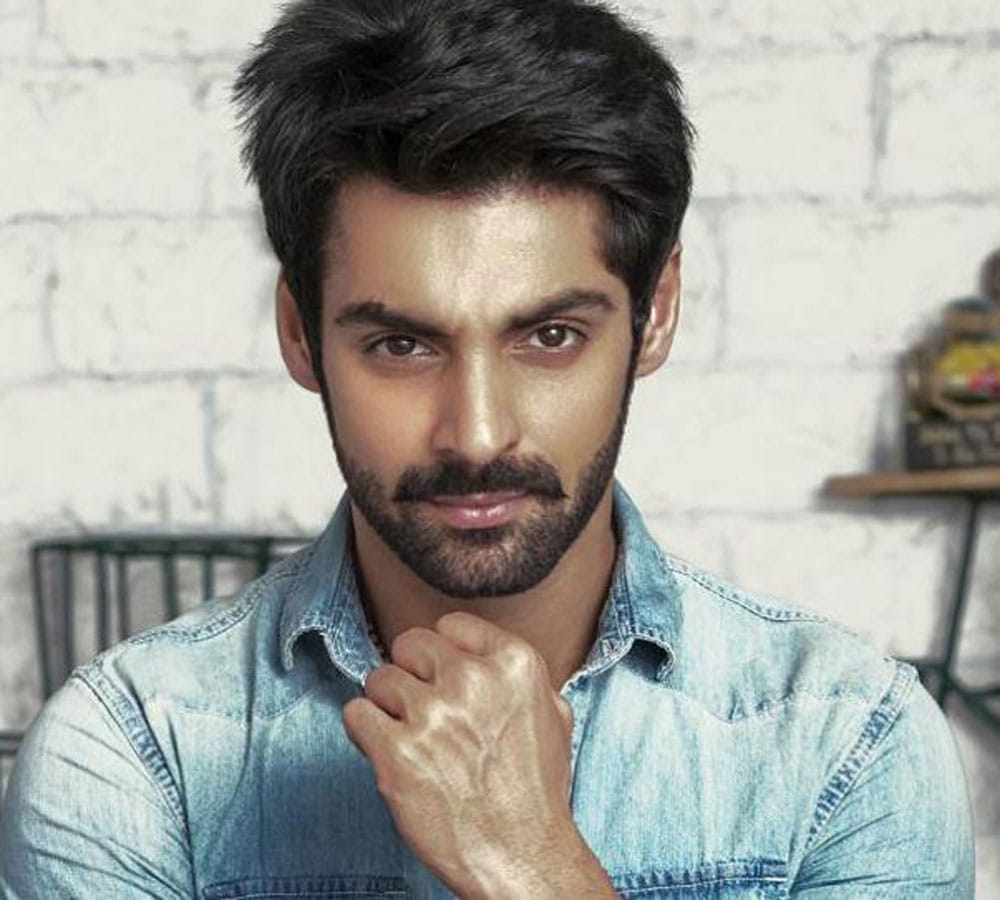 ‘Pehredaar Piya Ki’ BLASTED by Karan Wahi; one of show’s lead actor Suyyash Rai DEFENDS it