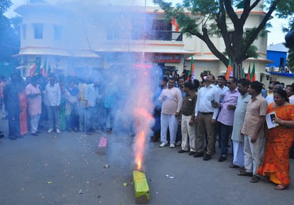 Fireworks at BJP headquarters after becoming President of Kovind