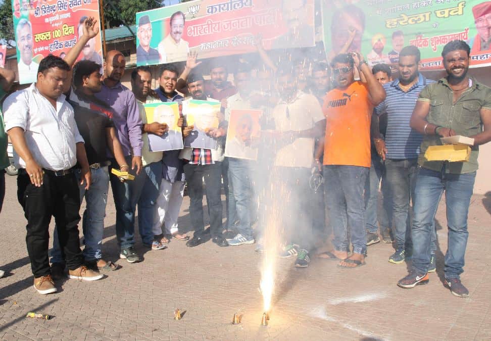 bjp workers celebrate victory of ramnath kovind as president of india 