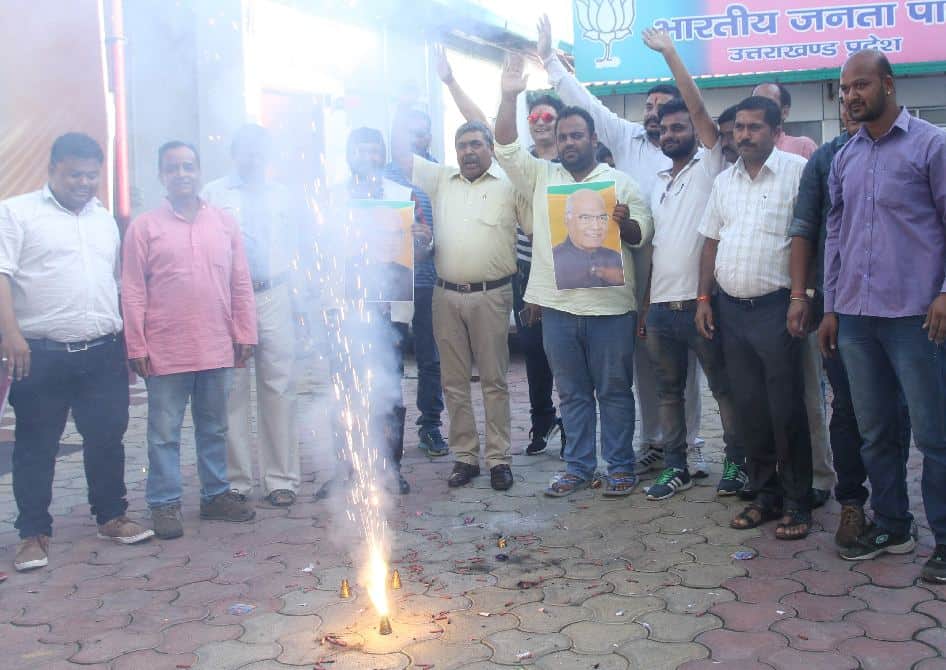 bjp workers celebrate victory of ramnath kovind as president of india 