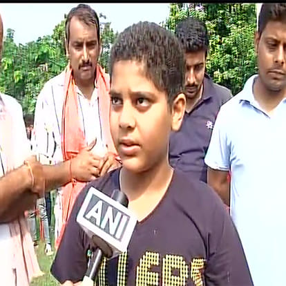 Son of Subedar Shashi Kumar want to join the Army to take revenge for his father's death