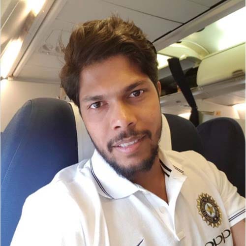 Indian Cricket team reached Srilanka palyers share selfee 