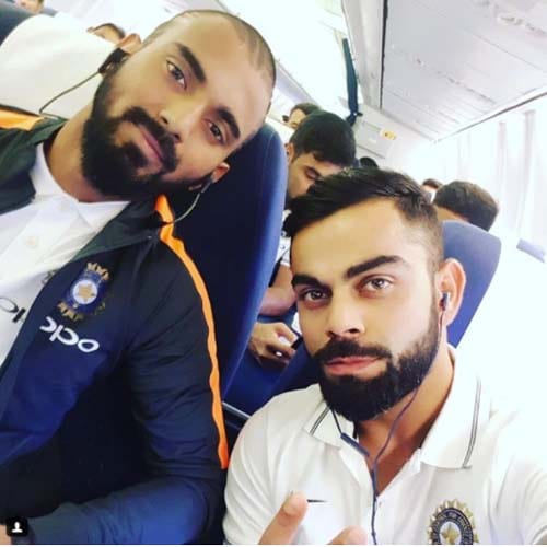 Indian Cricket team reached Srilanka palyers share selfee 