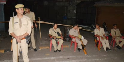Struggling in the dispute over the way to Kurbhistan janaja, commotion in front of police