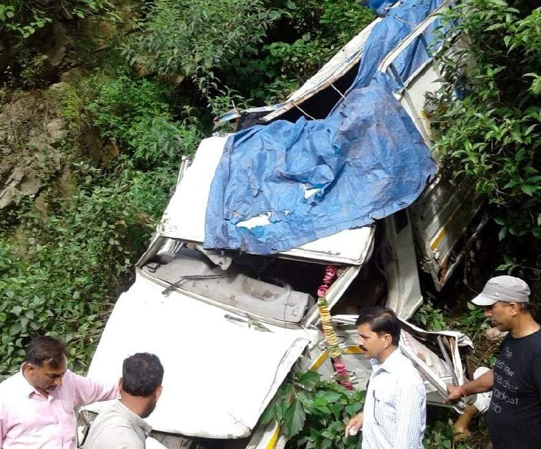 photos of accident in tiuni and kalsi on yamunotri highway uttarakhand